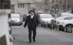 Kihallgatták Mircea Dinescut a forradalom perében 