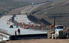 Lakosonként három centiméternyi autópálya épült a rendszerváltás óta