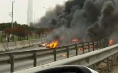 Tévétoronynak ütközött és lezuhant egy helikopter Isztambulban 