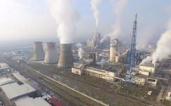 Spontán sztrájkot tartottak az Azomureş dolgozói a svájci nagykövet látogatása alatt