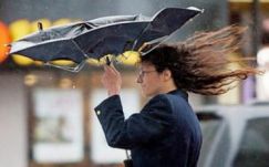 Erős szélre, havas esőre és havazásra figyelmeztetnek a meteorológusok