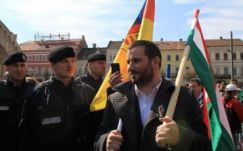 Bírságolás az Erdély-zászlóért: összeugrasztaná a csendőrség a kolozsvári magyarokat?