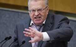 Kiket fenyegetett meg agyonlövetéssel és akasztással Vlagyimir Zsirinovszkij?