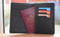 Enyveskezűek ellen kifejlesztették az okospénztárcát