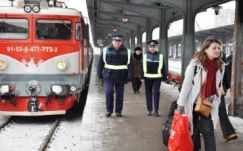 Vasútállomásokon, vonatokon bírságoltak a rendőrök 