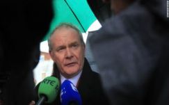 Elhunyt Martin McGuinness volt észak-írországi miniszterelnök-helyettes