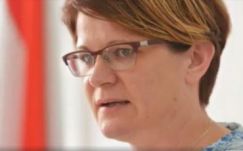 Hivatalosan is lemondott alpolgármesteri tisztségéről Horváth Anna