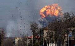 Akár egy hétig is eltarthat a tűz megfékezése a kigyulladt lőszerraktárban