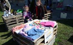 Színházi világnap: jótékony célú bolhapiacon jártunk Kolozsváron