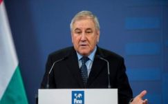 Lenyűgözték a FINA román elnökét a budapesti vizes-vb helyszínei 