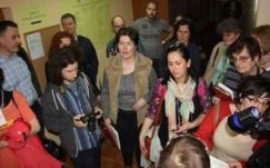 Katolikus gimnázium ügye: csak ígéreteket vihettek haza Bukarestből a szülők