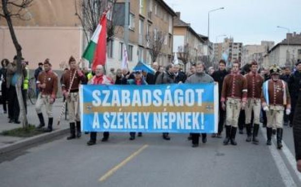 Florea már kitalálta, hogy miként akadályozza meg a székelyek jövő évi felvonulását?