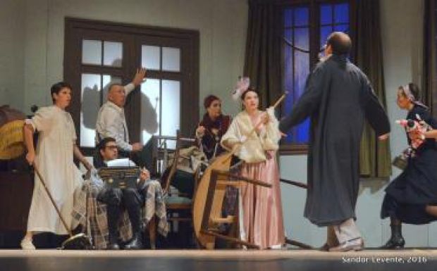 Vasárnap Gyergyóremetére megy a Vőlegény – a Csíki Játékszín háromfelvonásosa