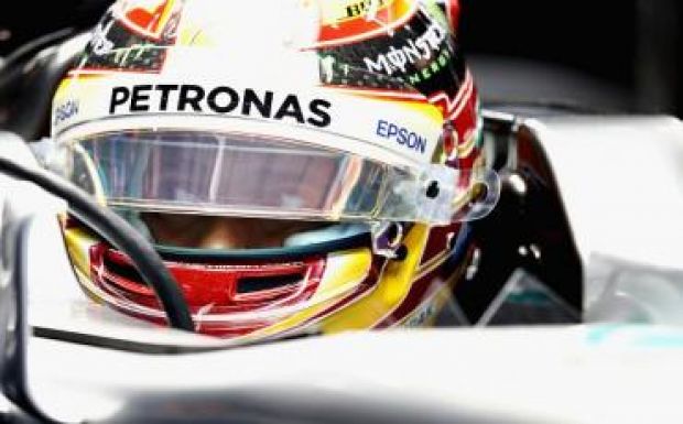 Hamiltont nem tudták megverni a Kínai Nagydíj időmérőjén