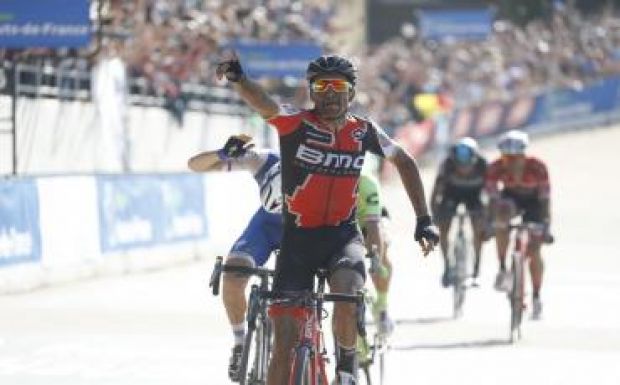 Az olimpiai bajnok nyerte a Paris-Roubaix kerékpárversenyt