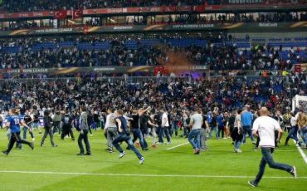 Európa Liga: leszerepeltek a Besiktas rajongói, csapatuk is kikapott