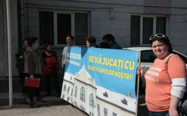 Csütörtökön újra nekifutnak a katolikus gimnázium ügyének