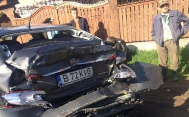 Autónak ütközött egy busz Korondon