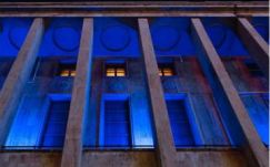 Autizmus világnapja: több intézményt kék fénnyel világítanak meg