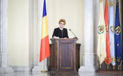 Aláírta Klaus Johannis államfő a két új miniszter kinevezéséről szóló rendeletet