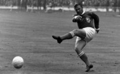 Az Elemi ösztön forgatókönyvírója is dolgozik a Puskás Ferenc-filmen