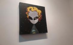 „Egy földönkívüli arcképtanulmánya” –  új kiállítás a csíkszeredai Új Kriterion Galériában 