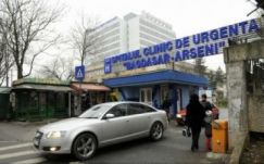 Késsel támadt rá egy páciens három személyre az egyik fővárosi kórházban