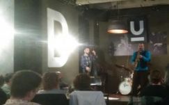 Szaxofon-improvizáció csíki hangra – a Grundban koncertezett a Tóth Viktor Tercett