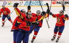 Jégkorong: Románia nyerte a galaci vb-csoportot 