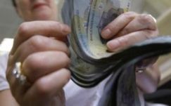 Elhalasztották az egységes bértörvény parlament elé terjesztését