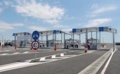 Bedugulnak a határátkelők a húsvéti ünnepek alatt, mutatjuk, mennyit kell várakozni