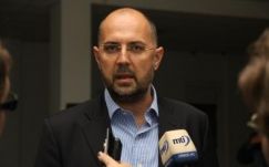 „Bővültek a nyelvi jogok, és senki nem követett el harakirit” – Kelemen Hunort kérdeztük