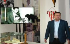 Megnyílt Aradon a Puskás-vándorkiállítás