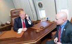 Trump gratulált Erdogannak a népszavazáson elért győzelméhez 