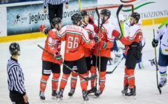 Felkészült az ukrajnai csatákra a magyar jégkorong-válogatott 