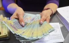 Hétfőn kerül a parlamentbe az egységes bértörvény tervezete