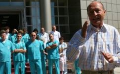 Ellenzéki pálfordulás: a roma nyelvtől féltette Băsescu a kórházakat, és ez ragályos lett