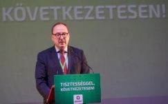 Német Zsolt az EMNP-kongresszuson: „kitavaszodhat” a magyar-román viszonyban