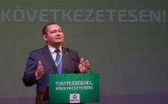 Szilágyi Zsolt maradt az EMNP elnöke