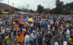 Agyonlőttek egy önkormányzati dolgozót a venezuelai kormányt támogató megmozduláson