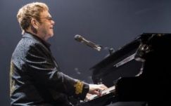 „Ritka és akár halálos” betegség miatt mondta le koncertjeit Elton John