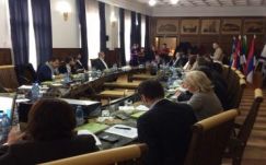 Heves román-magyar vita a sepsiszentgyörgyi Pro Urbe-díjról 