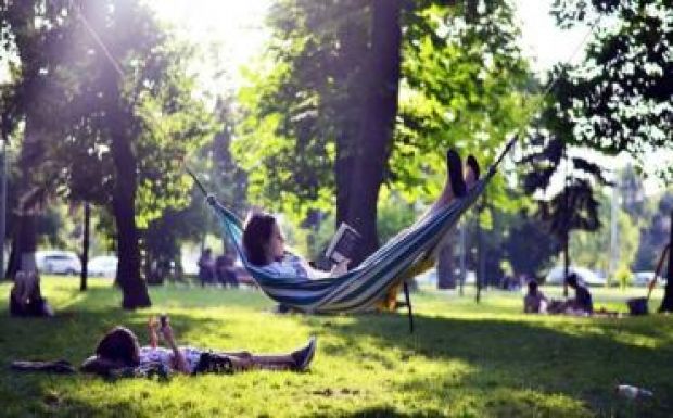 Felmelegedés és zivatarok várhatók május első két hetében