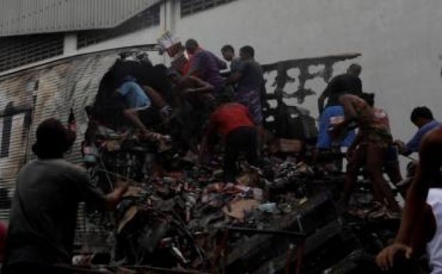 Égő buszok és teherautók: visszavágtak a drogbandák Brazíliában