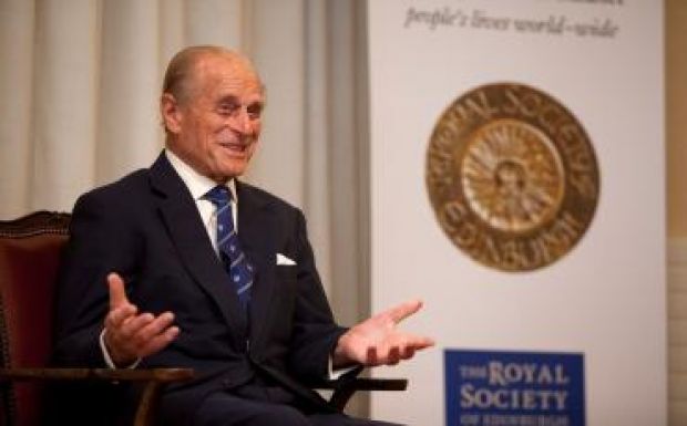 „Nyugdíjaztatta” férjét II. Erzsébet angol királynő