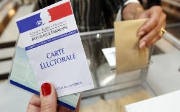 Az első fordulót megközelítő arányú a részvétel a francia elnökválasztáson