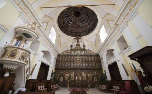 Meghívták Ferenc pápát Balázsfalvára