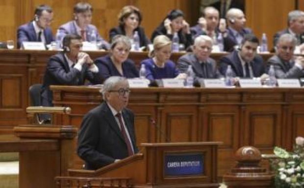 Juncker: Romániának mihamarabb csatlakoznia kell a schengeni-övezethez