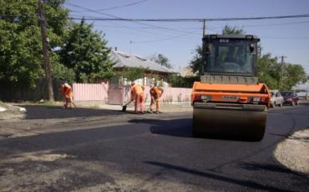 Ígéret: június végéig megjavítják a Csíkszereda–Parajd közötti útszakaszt