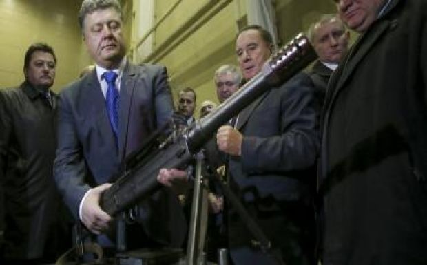 Porosenko: Putyin nem akarja rendezni a kelet-ukrajnai válságot